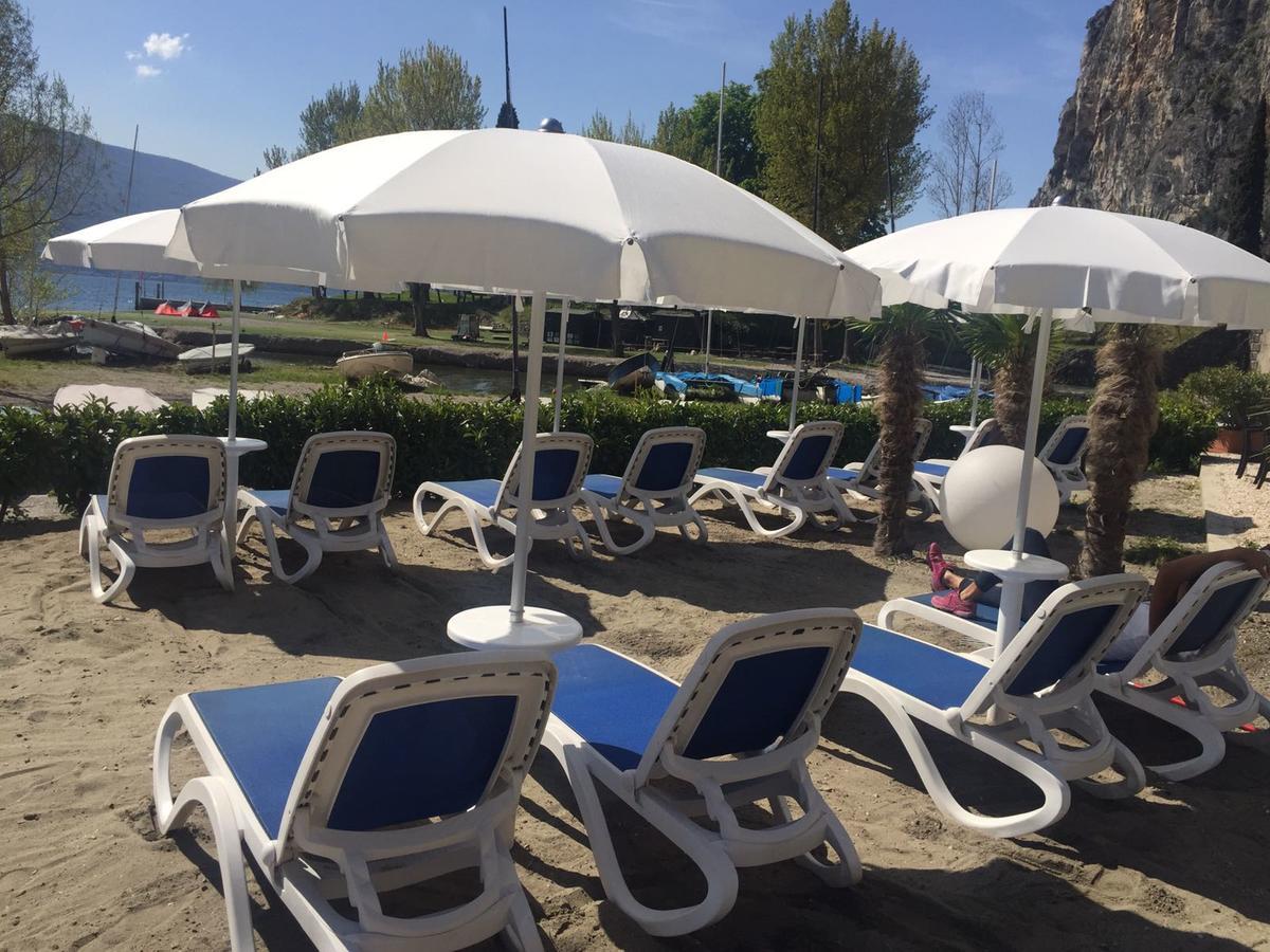 Campione Del Garda Surf House Vandrehjem Pieve  Eksteriør billede